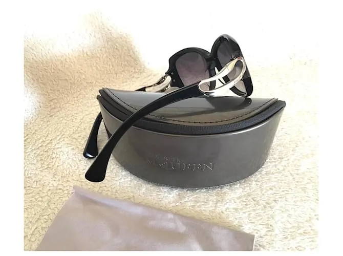 Alexander Mcqueen Lentes de sol Negro 