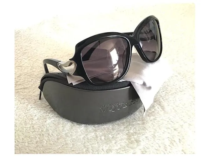 Alexander Mcqueen Lentes de sol Negro 