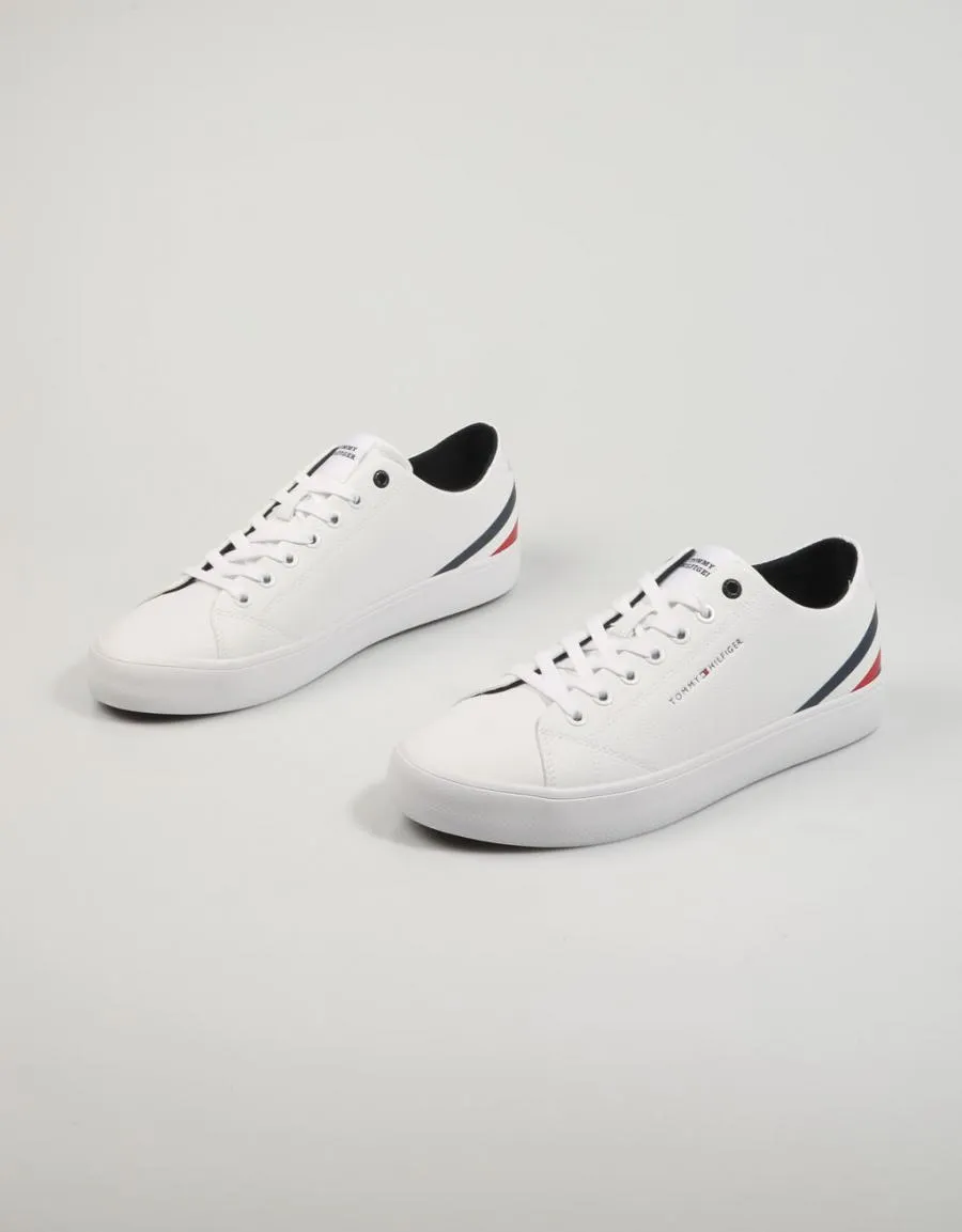  baskets TOMMY HILFIGER Th Hi Vulc Core Low Lth Stripes en Blanc 83061