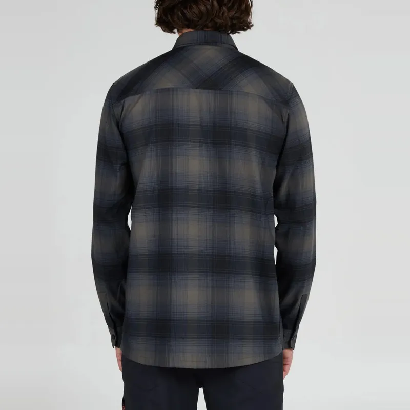 Camisa Salty Crew: Fathom LS Tech Flannel (Black)