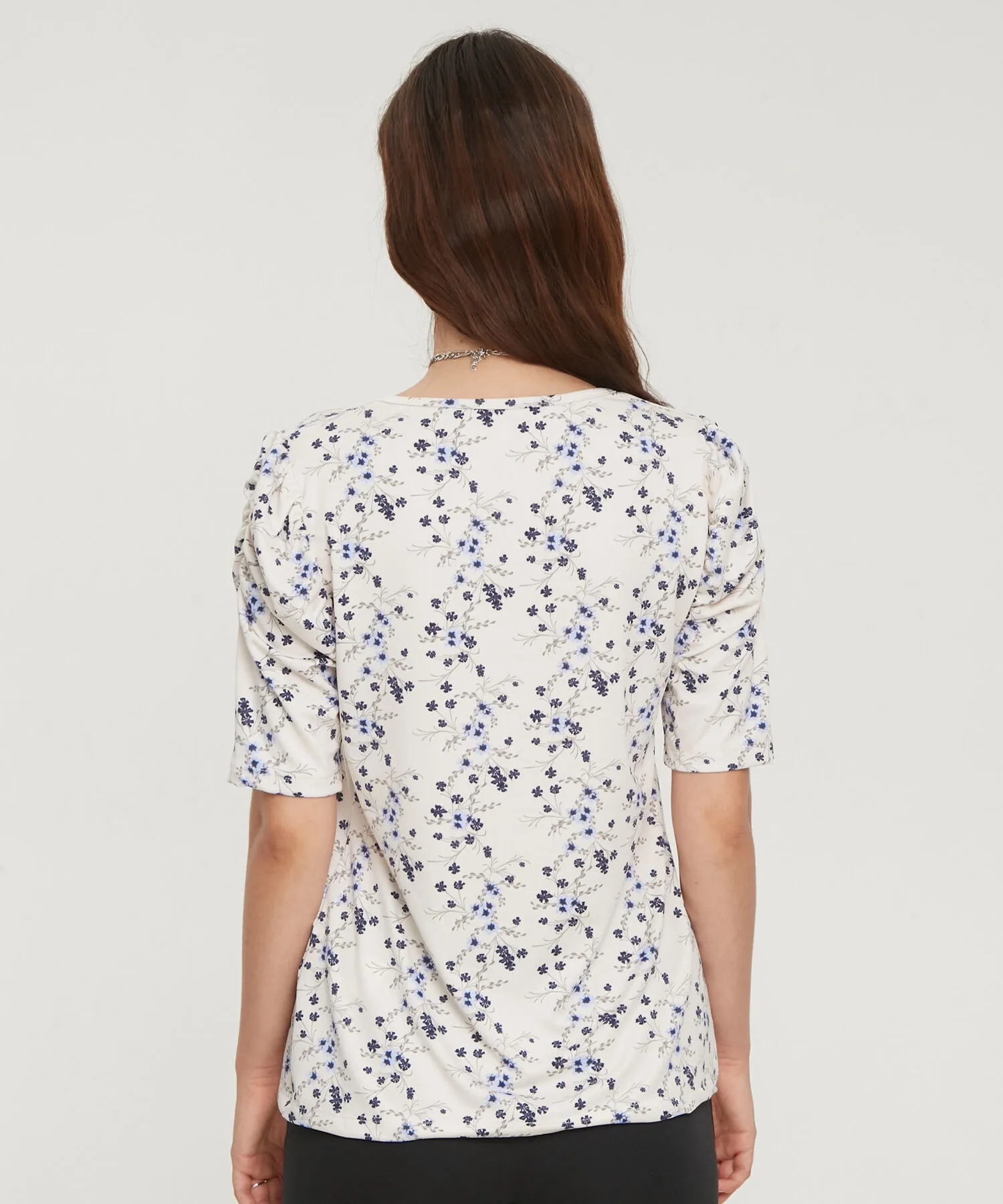 Camiseta con Estampado Floral-