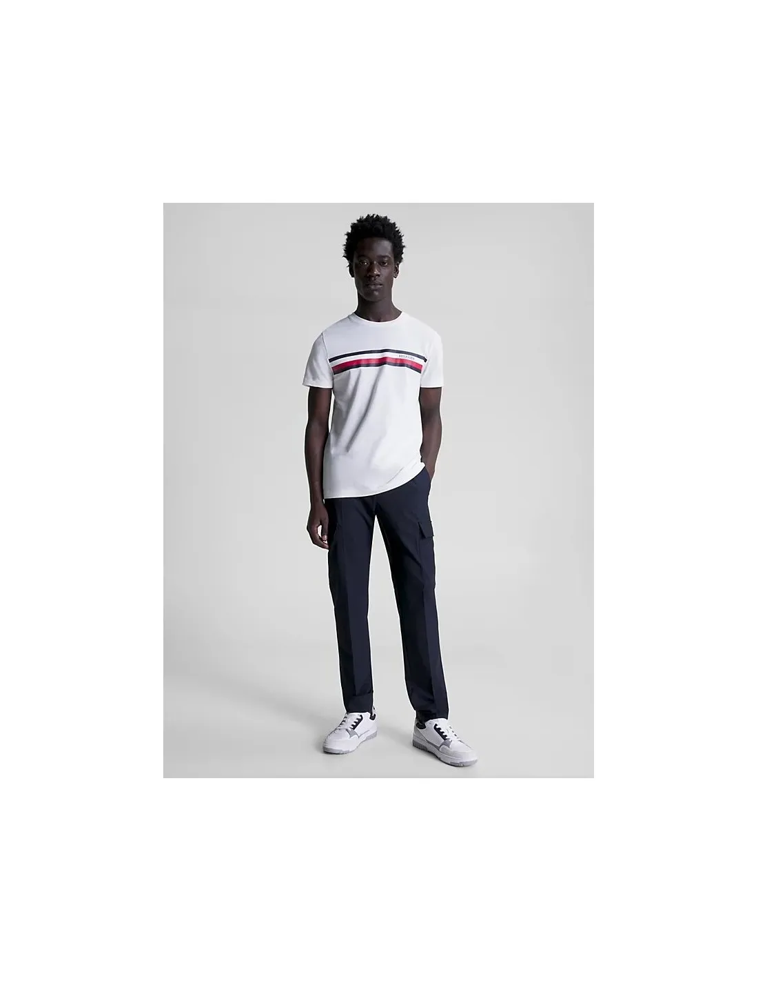 Camiseta de corte slim con monotipo Hilfiger de Tommy Hilfiger