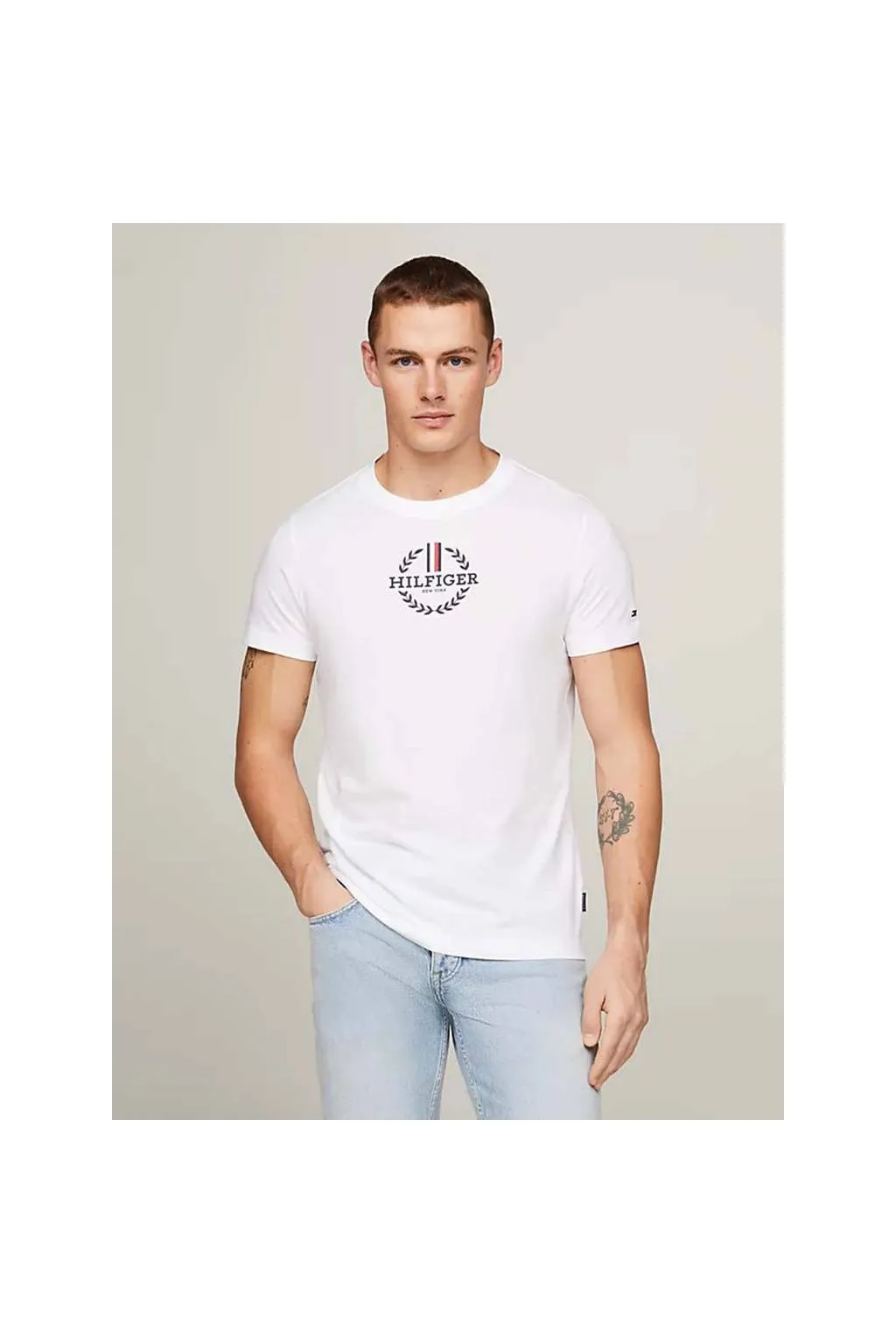 camiseta Tommy Hilfiger global stripe de corte slim con logo 34388 ybr