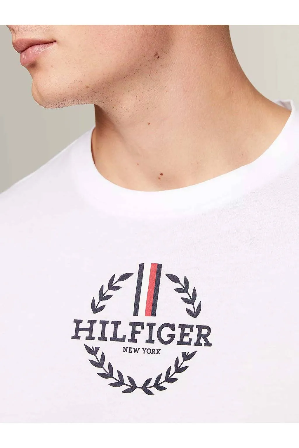 camiseta Tommy Hilfiger global stripe de corte slim con logo 34388 ybr