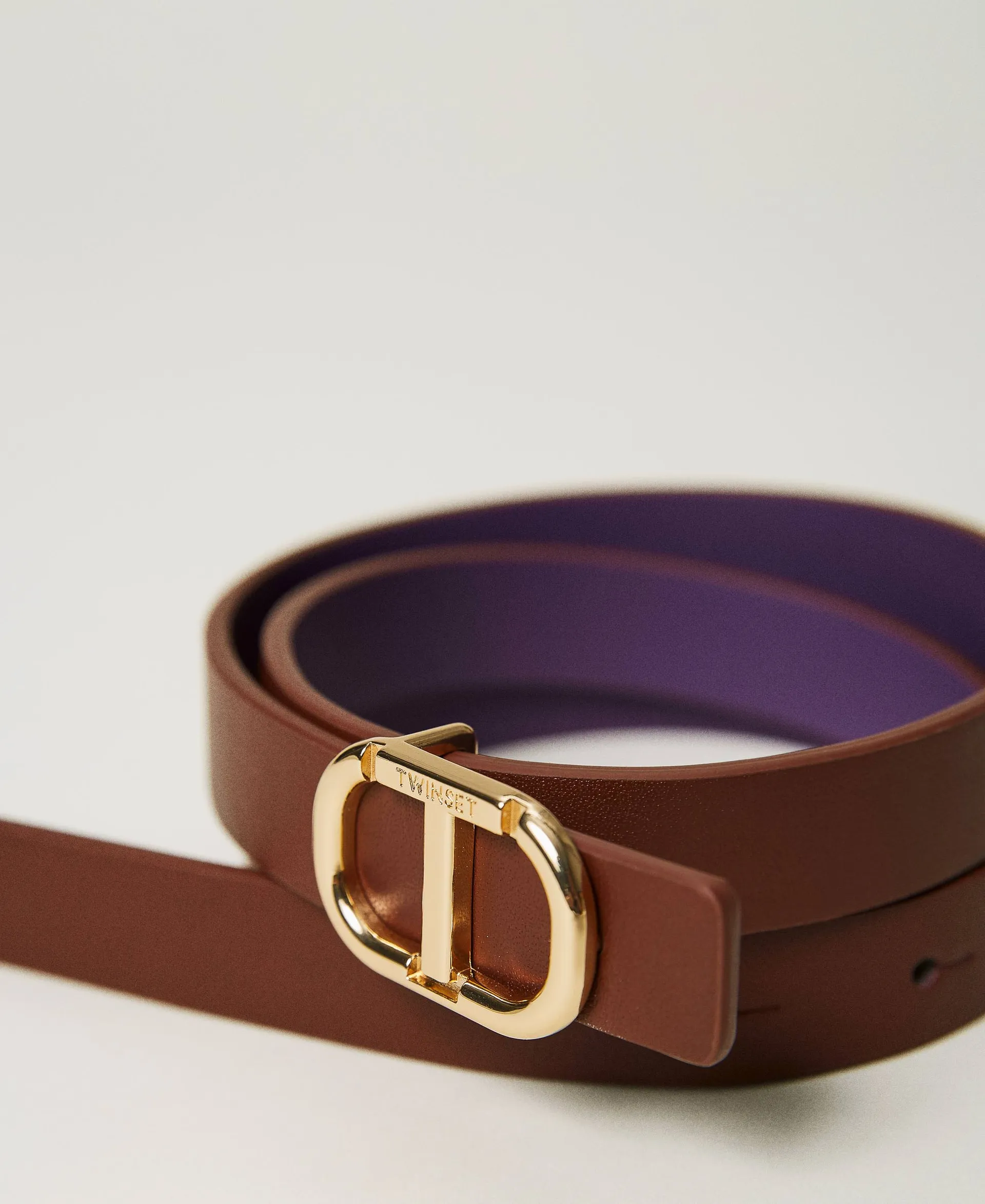 Ceinture réversible en cuir avec Oval T