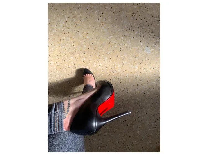 Christian Louboutin Louboutin neoFilo Negro 