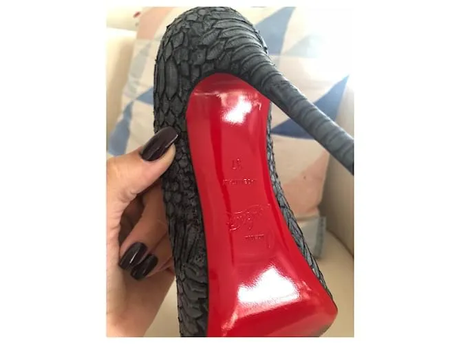 Christian Louboutin So Kate Watersnake nubuck geométrico claro negro 120 MM Gris antracita 