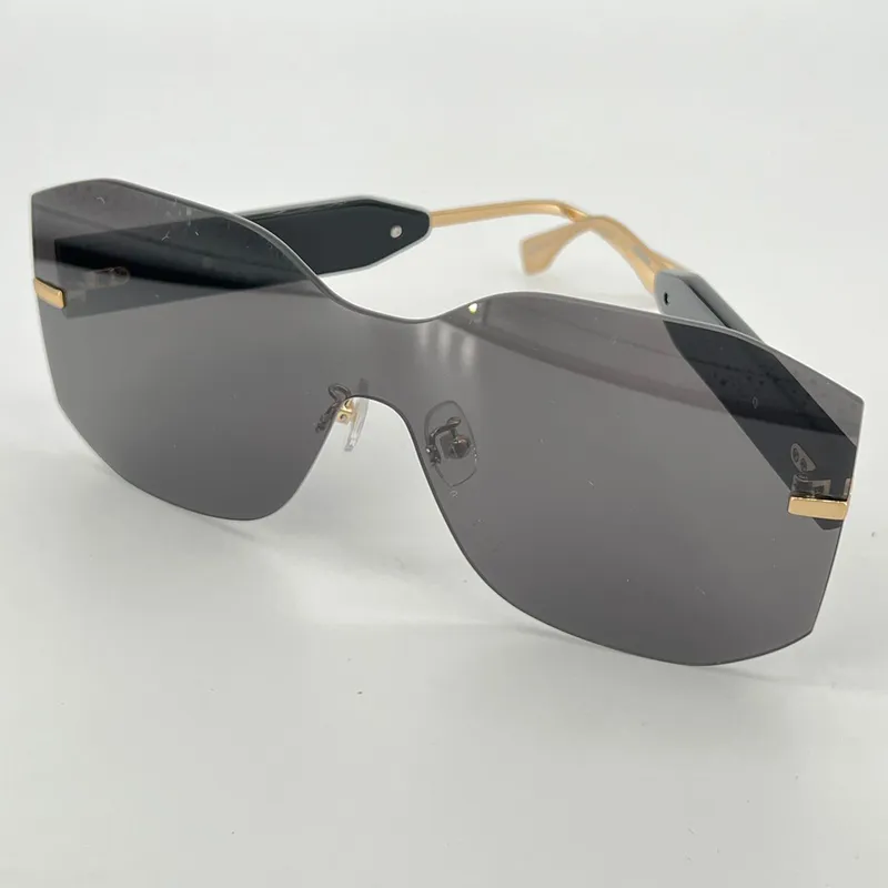 Gafas de sol para hombres Mujeres Verano 40067 Moda Cuadrado de una pieza L Marco grande Patas de metal Estilo Anti-Ultravioleta