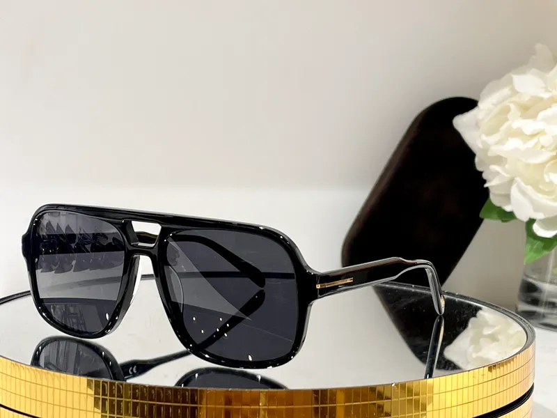 Gafas de sol para hombres y mujeres Verano 884 Diseñadores Estilo Anti-Ultravioleta Retro Placa Gafas de montura completa Caja a