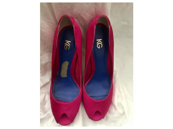 Kurt Geiger Peeptoes de raso rosa Fucsia 