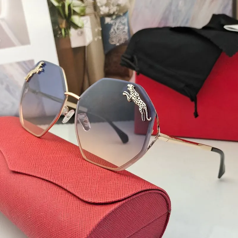 Moda Dezi Gafas de sol Marcos hexagonales redondos Mujer Hombre Diseñador Gafas de sol Pantera Anteojos Marco Leopardo Cabeza Ga