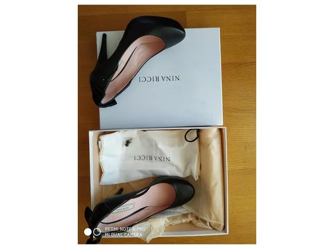 Nina Ricci stilettos NO21047.00073 negro 