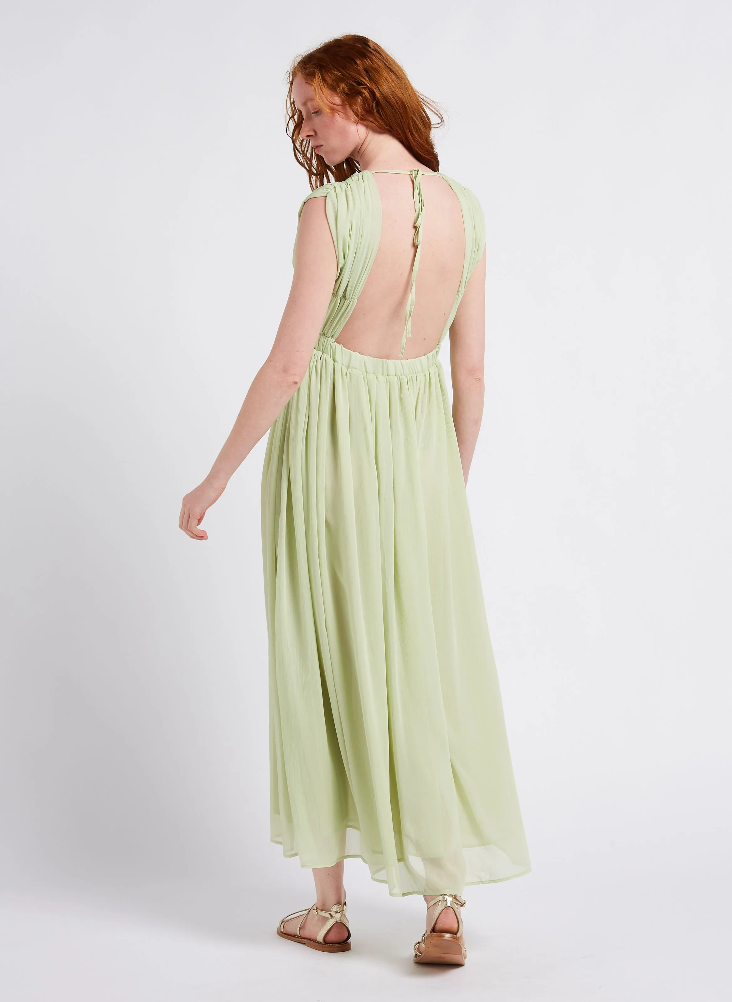 ROMANCE - Vestido smock sin espalda en verde