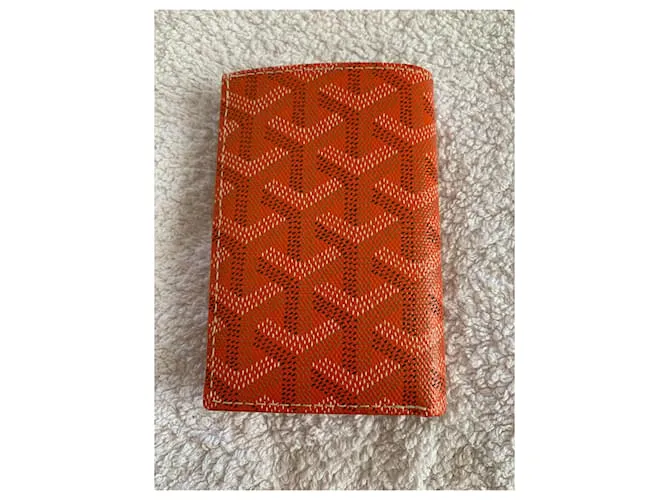 Tarjetero naranja Goyard 