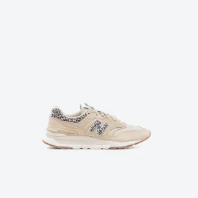 Tenis Casuales Mujer New Balance TD2C Beige