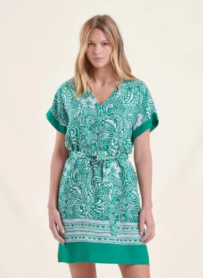 Vestido corto recto con estampado en verde